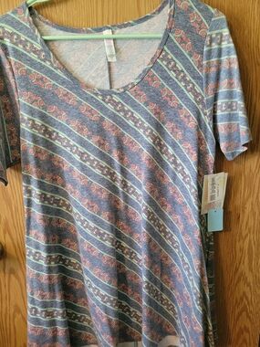LuLaRoe Scoop Neck Short Sleeve Top in Blue with Coral and Mint Accents